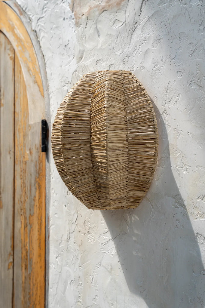 The Avanti Applique Wall Lamp - Natural - M