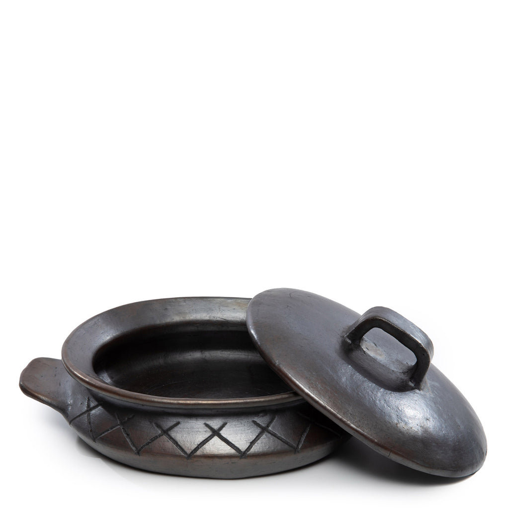 The Burned Oval Pot with Pattern and Handles - Black