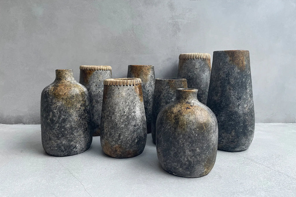 The Classy Vase - Antique Grey - L