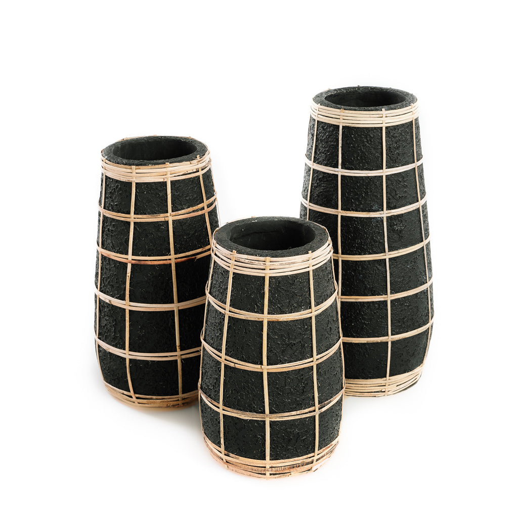 The Cutie Vase - Black Natural - S