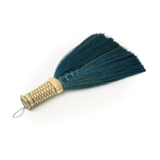 The Sweeping Hand Broom - Turquoise