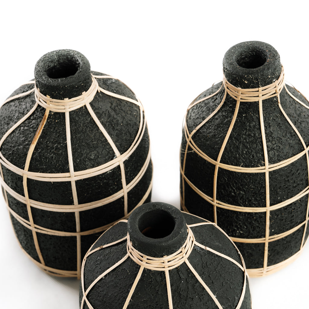 The Whoopy Vase - Black Natural - M