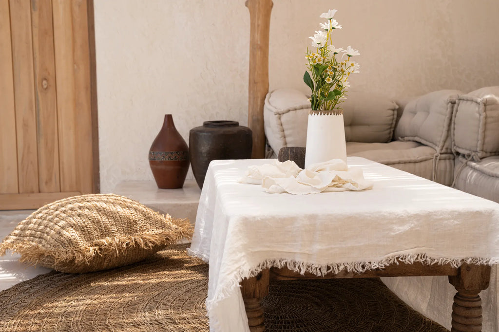 The Linen Tablecloth - White - 150x150